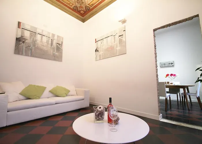 Spanish Steps Art Apartamento *