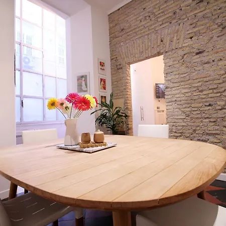 Spanish Steps Art Apartman *